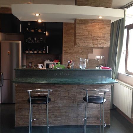 Apartment On Sanapiro Tbilisi Buitenkant foto